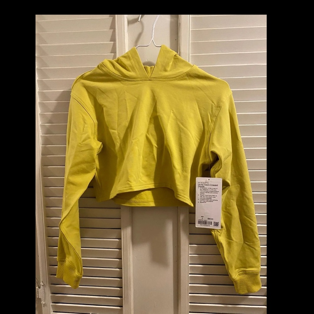 Lululemon. LA All Yours Cropped Hoodie. Yellow.